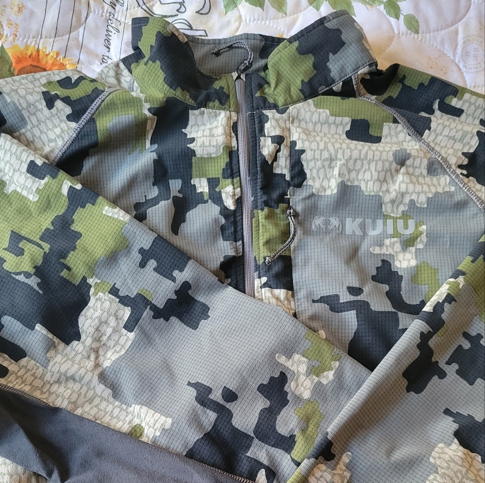 Kuiu Tiburon XL new shirt